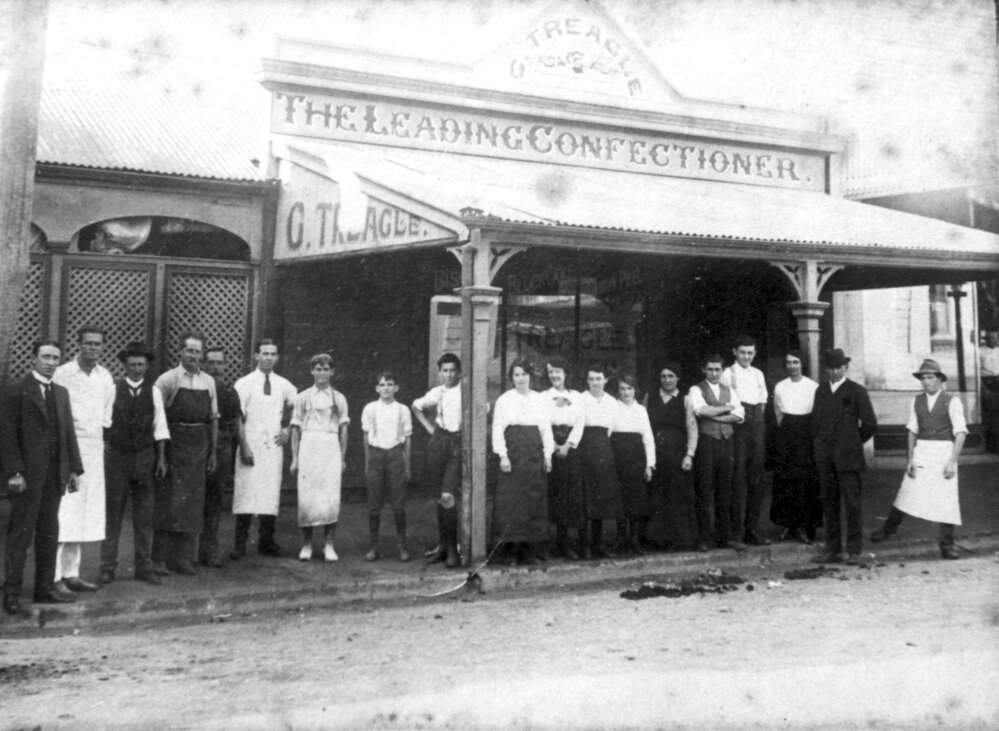 Staff of Treagle &amp; Sons Confectioner, Bell Street, Ipswich, n.d.