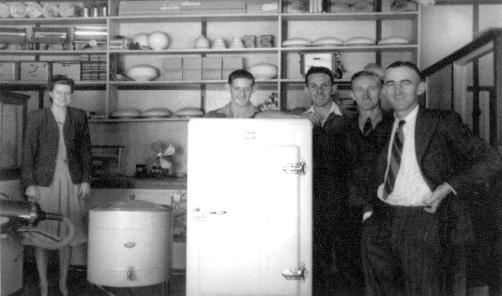 R.T. Edwards staff, Ipswich, 1945