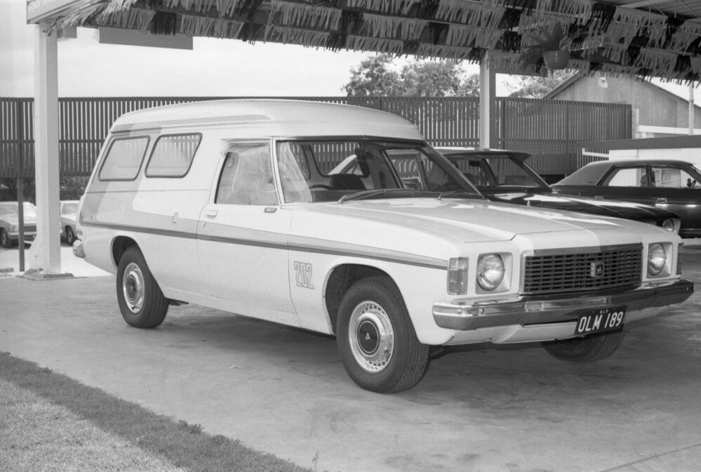 HJ Holden Van at Faulkner Motors, Ipswich, November 1977