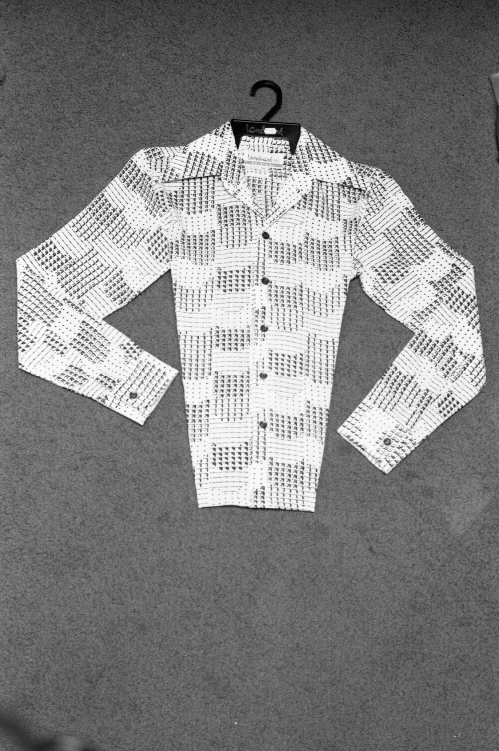 Men's fashion shirt, advertisement for Duncalfe's Mensware, Ipswich, March 1978