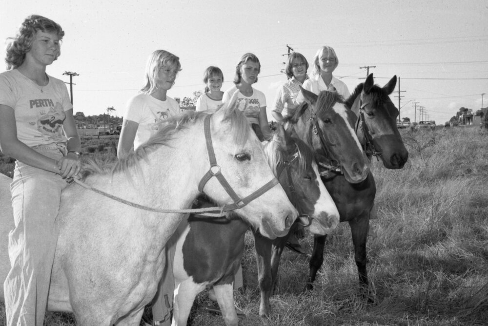 Girls of the Bremer Pony Club, Ipswich, 11th October 1977