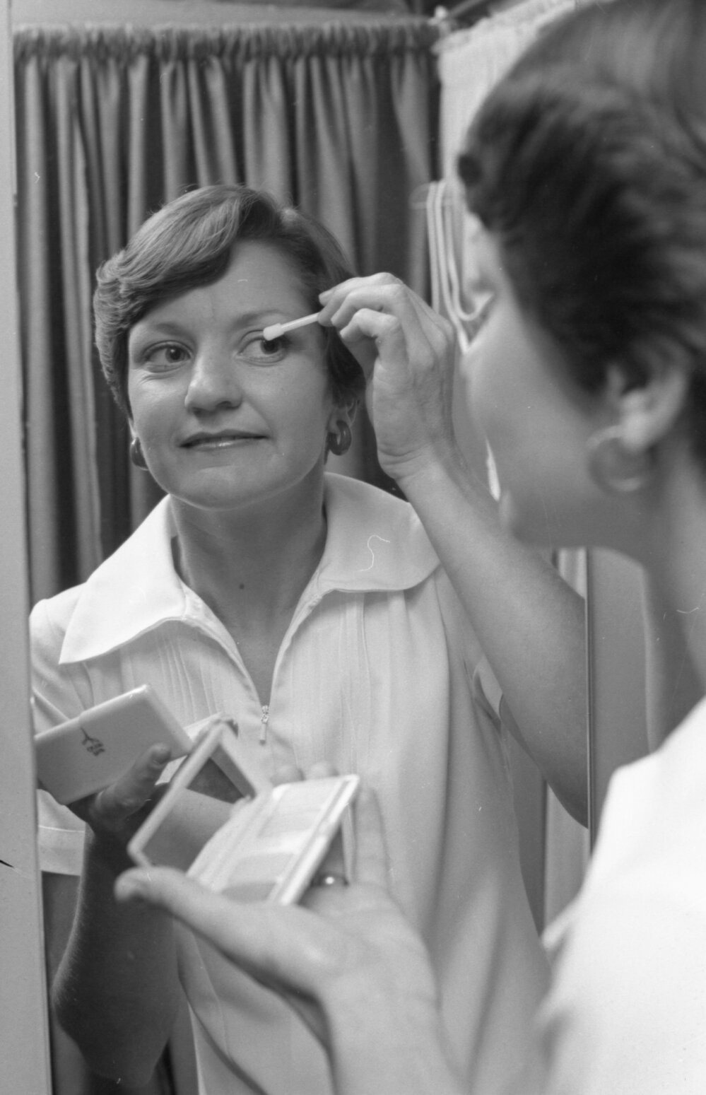Nita Marsh posing for a makeup advertisement, Ipswich, 13th October 1977