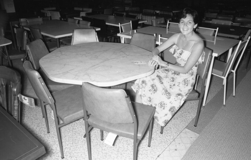 Dining tables at Dor&eacute;s on Brisbane Street, Ipswich, 18th October 1977