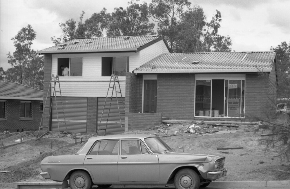 Brick house with two door garage, Collingwood Park, 25th October 1977
