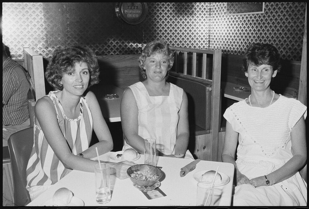 Unidentified diners at a restaurant, Ipswich, January 1986