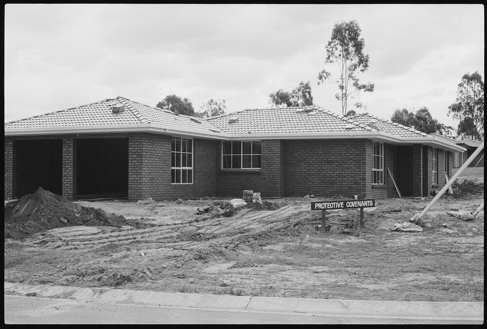 Unidentified house being built, Ipswich, January 1986