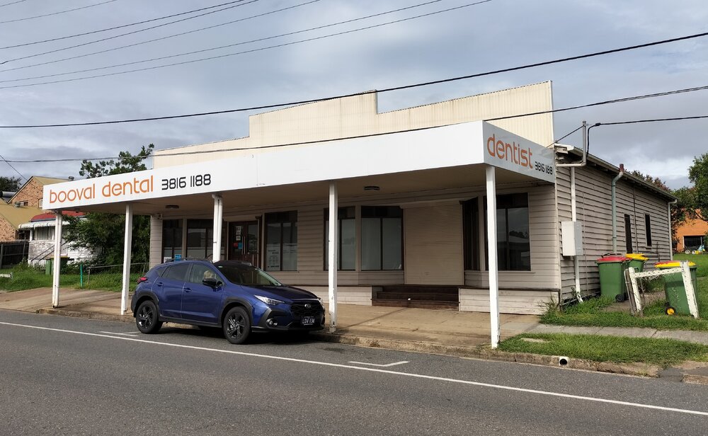 Shops, South Station Road, No. 35, Booval, Ipswich, 2024 Picture Ipswich