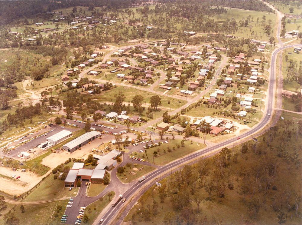 Aerial photo of Yamanto, Ipswich, early 1980s