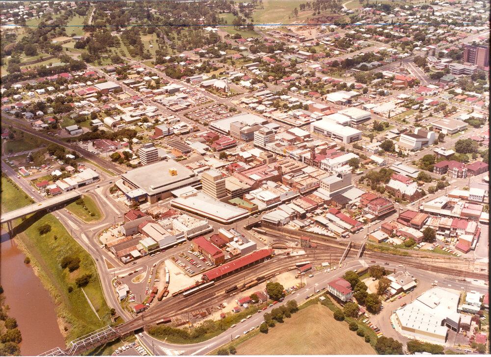Aerial photos of Ipswich, early 1980s