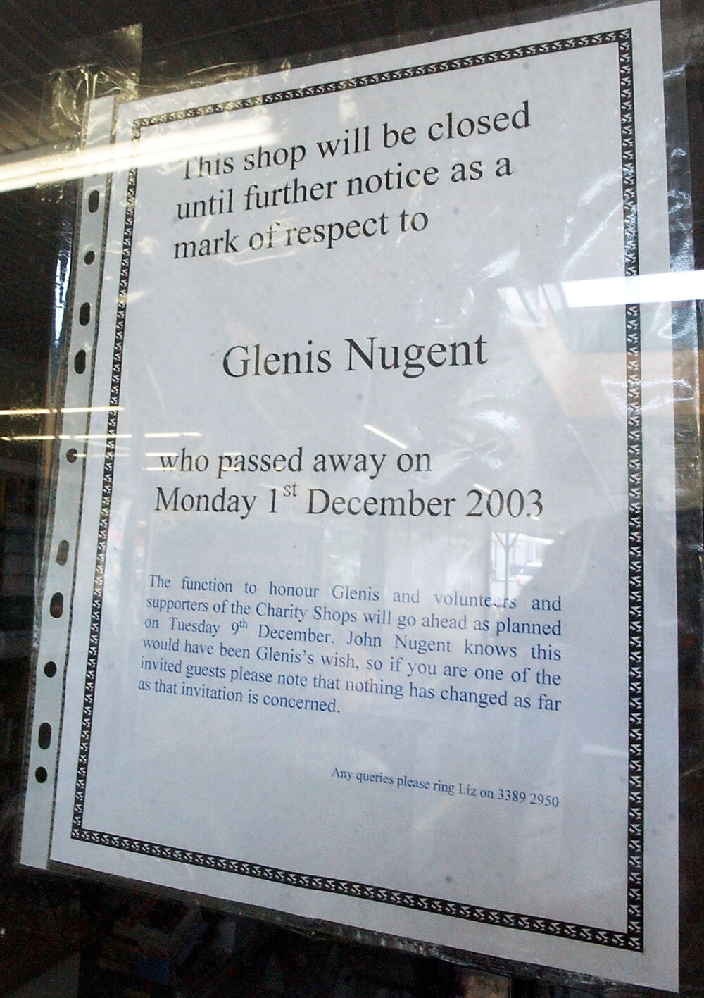 Notice of Charity shop closure over the passing of Glenis Nugent, Ipswich, December 2003