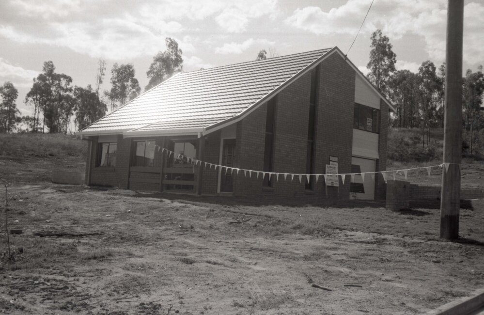 Brick house for sale by BJ Beasley, Ipswich, August 1980