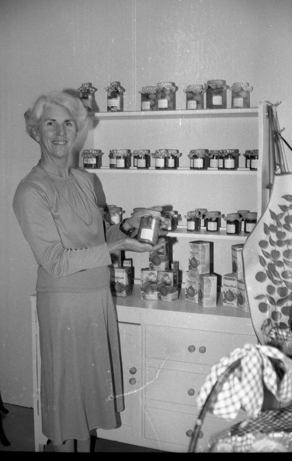 Unidentified woman in a shop, thought to be in Richlands Tavern, Ipswich, Queensland, September 1980