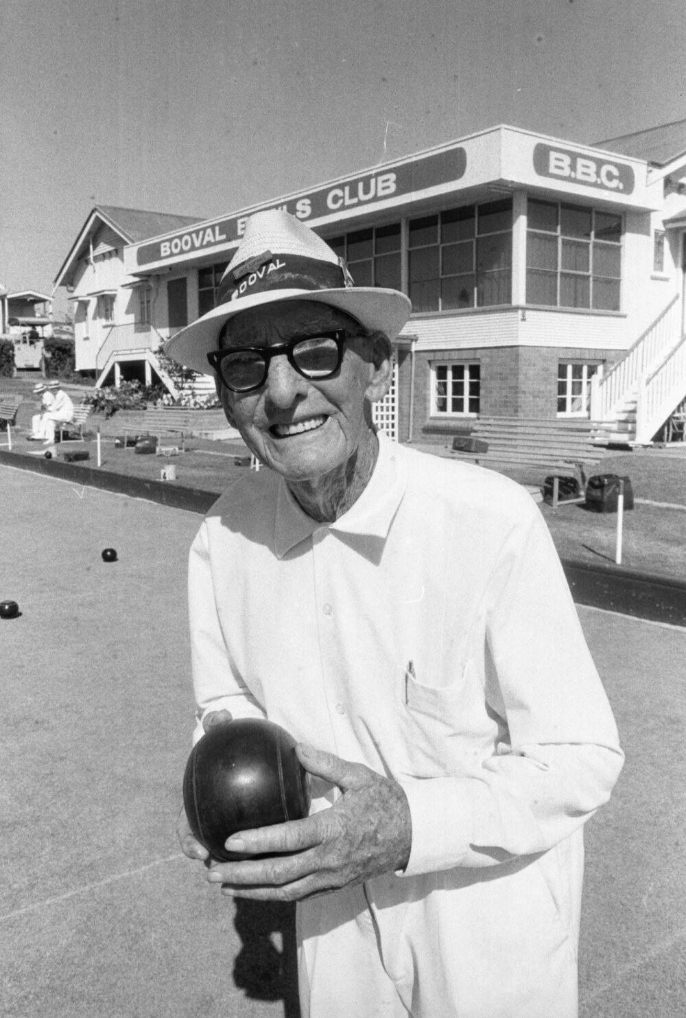 John (Jack) William Aspinall playing bowls, Ipswich, September 1980