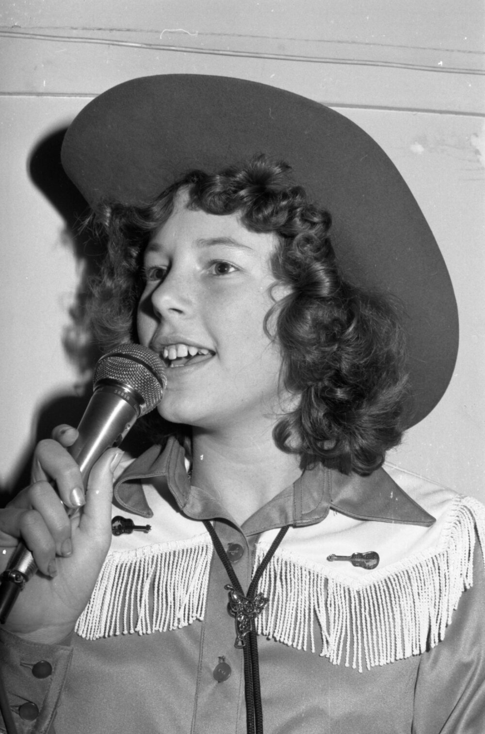 Dusty's Talent Quest Entrant with guitar pins, Ipswich, September 1980