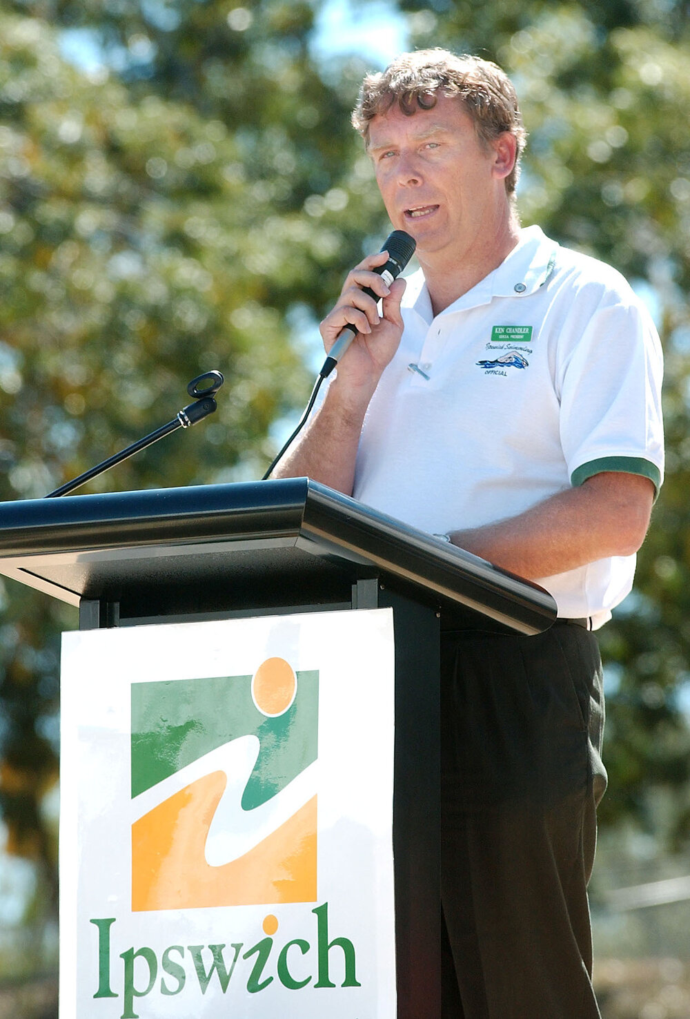 Ken Chandler at the opening of the Jim Gardiner Memorial Gateway, Ipswich, September 2003