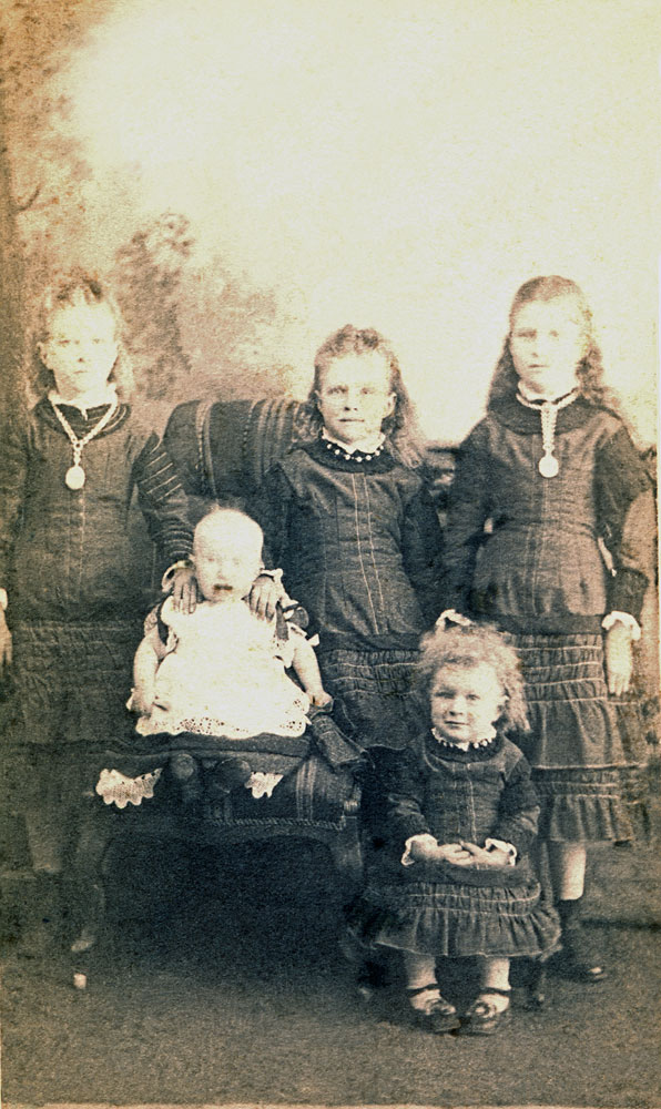Children of Aaron and Rachel Noble of Walloon, Ipswich, July 1883