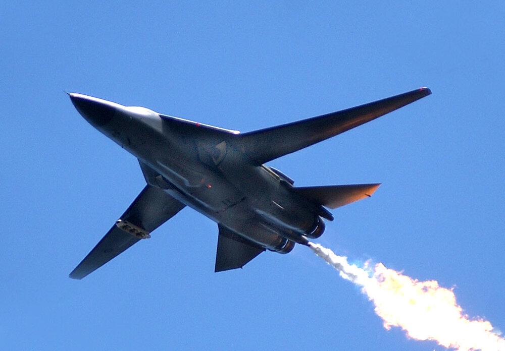 Royal Australian Air Force jet, Ipswich, June 2003
