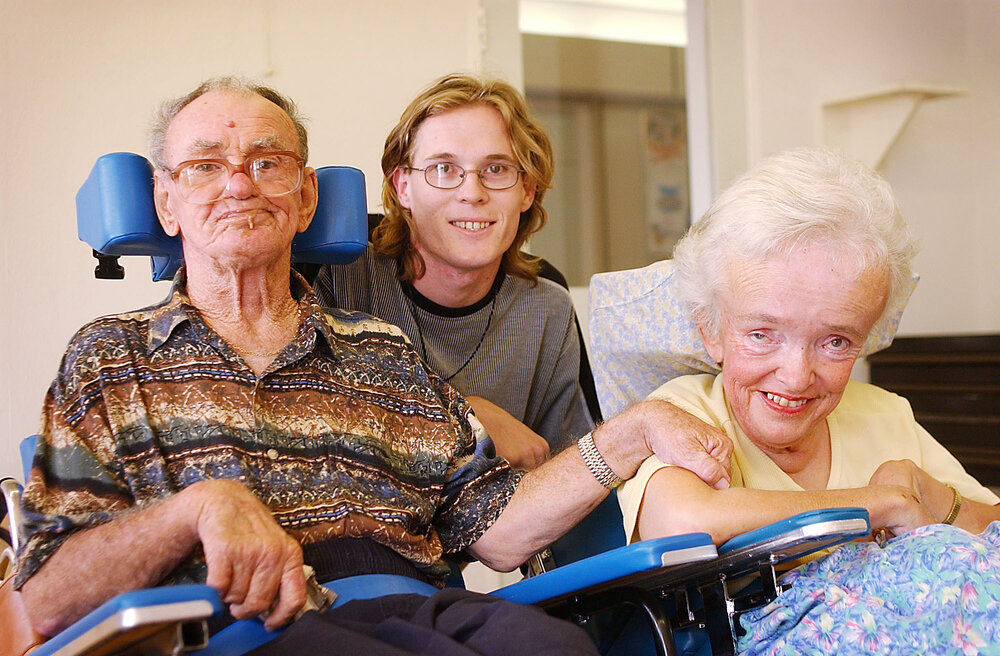 Joe Wilson, Tim Brennan and Dawn Wilson (married 23 years), at the Golden Years Concert, Ipswich, February 2003