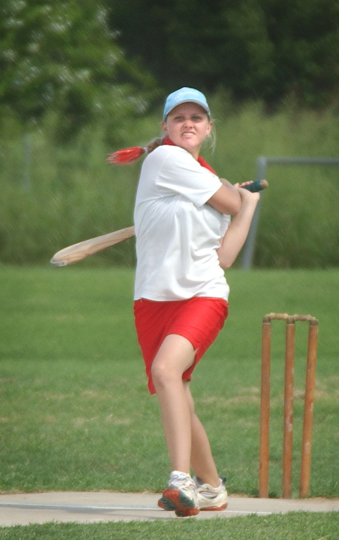 Tangaloomas Vs City Slickers - Kirsty Crossan in vigoro match, Ipswich, March 2003