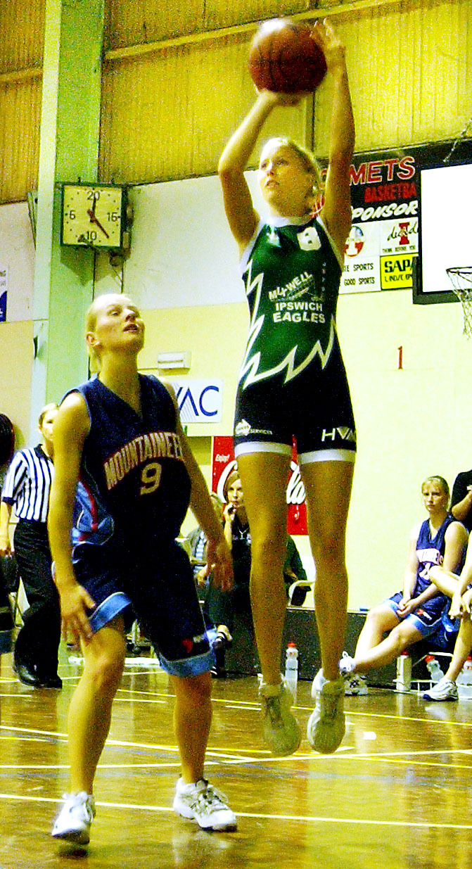 Women's basketball, Eagles match, Ipswich, April 2003