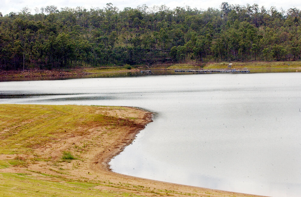 Wivenhoe dam water level, Lake Wivenhoe, April 2003