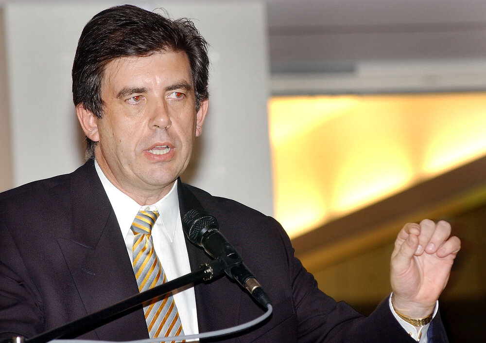 David Hamill, Guest speaker at the Ipswich Poetry Feast presentation, Ipswich, April 2003