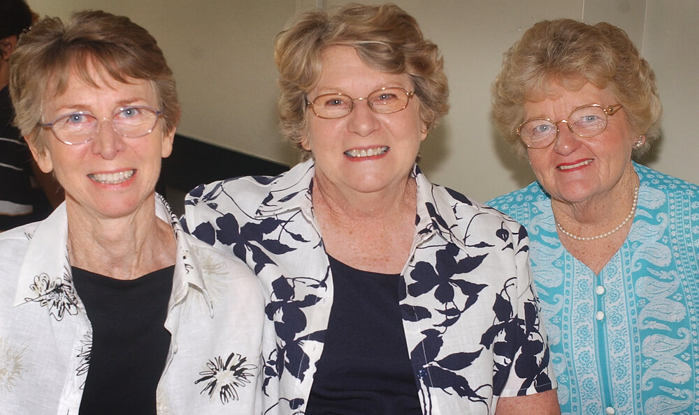 Pam Jones, Dianne Adams and Margaret Wellings enjoying QLD Cancer Fund Melbourne Cup Day celebrations at Fentons, Ipswich, November 20003