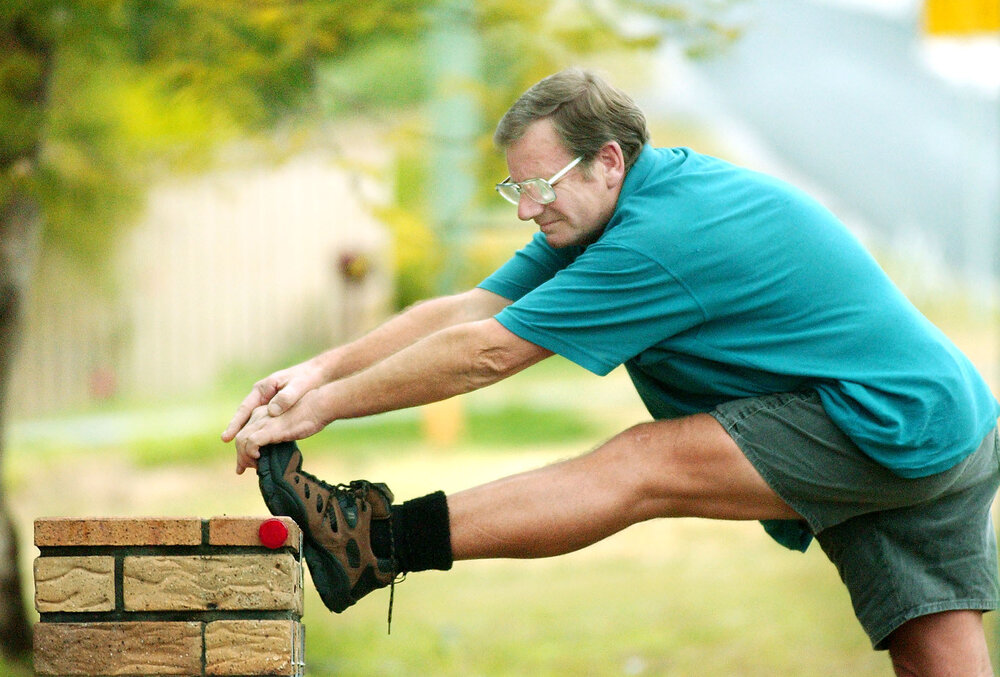 Malcolm Richardson participating in a weight loss challenge, Ipswich, August 2003