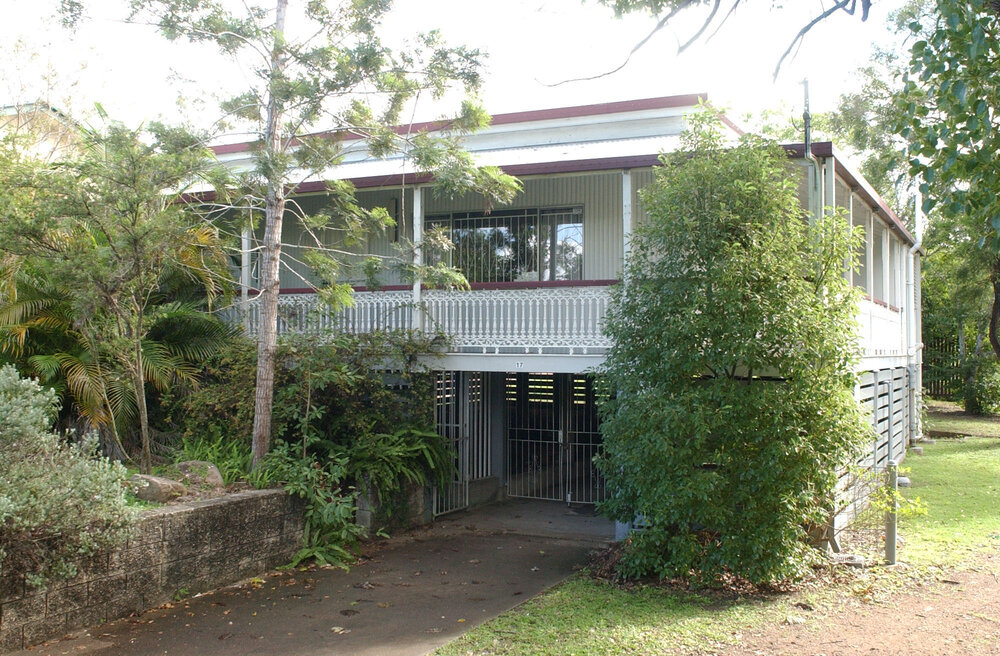 Unidentified building, Ipswich, May 2003