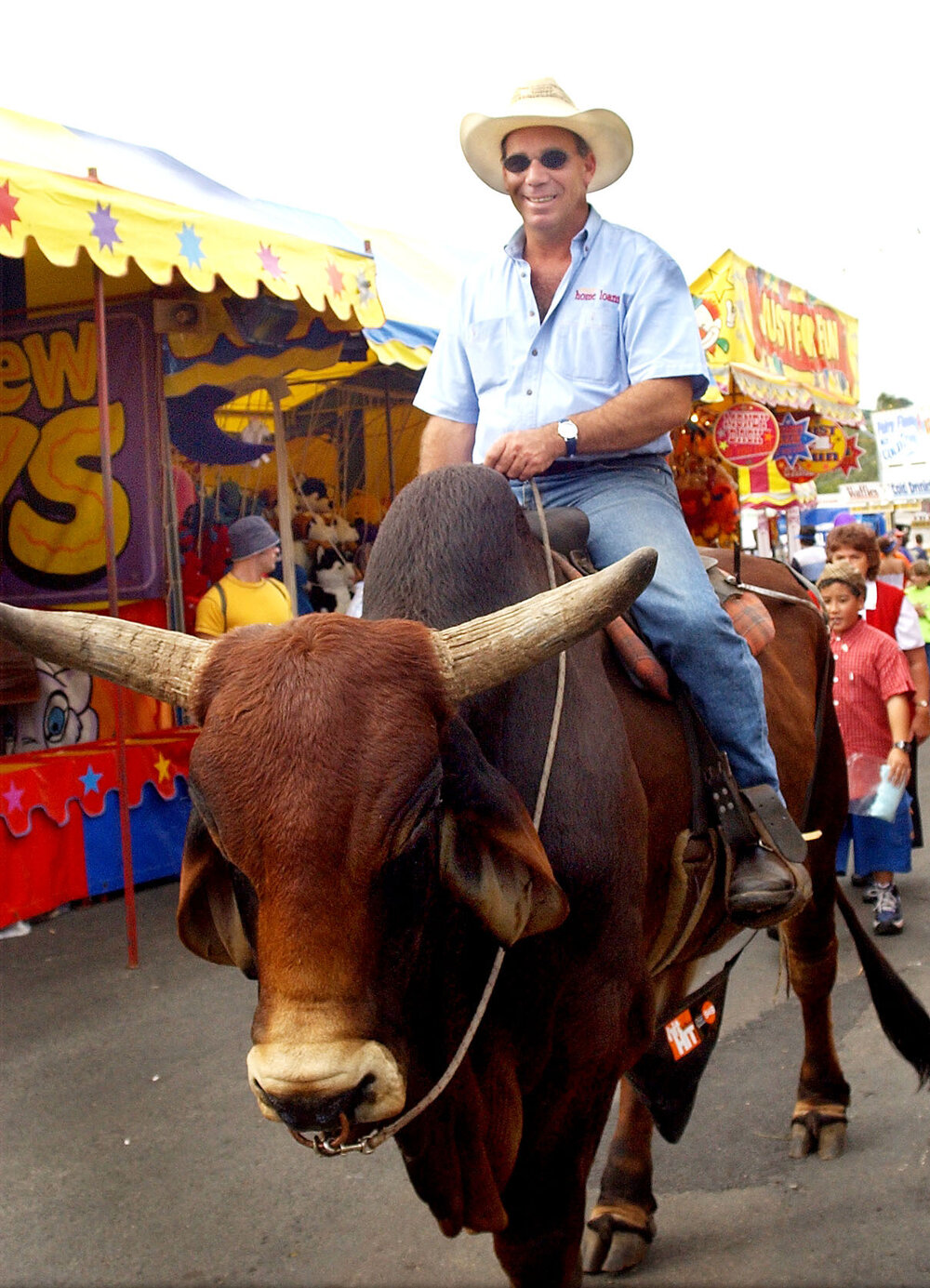 Brad Ison of Dalby riding "Megabull" at the Ipswich show, Ipswich, May 2003
