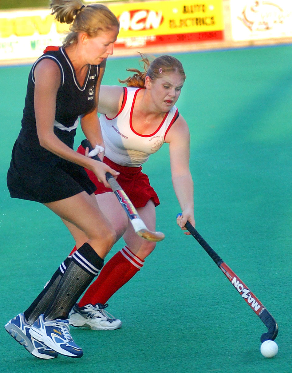 Women's field hockey match, Ipswich, May 2003