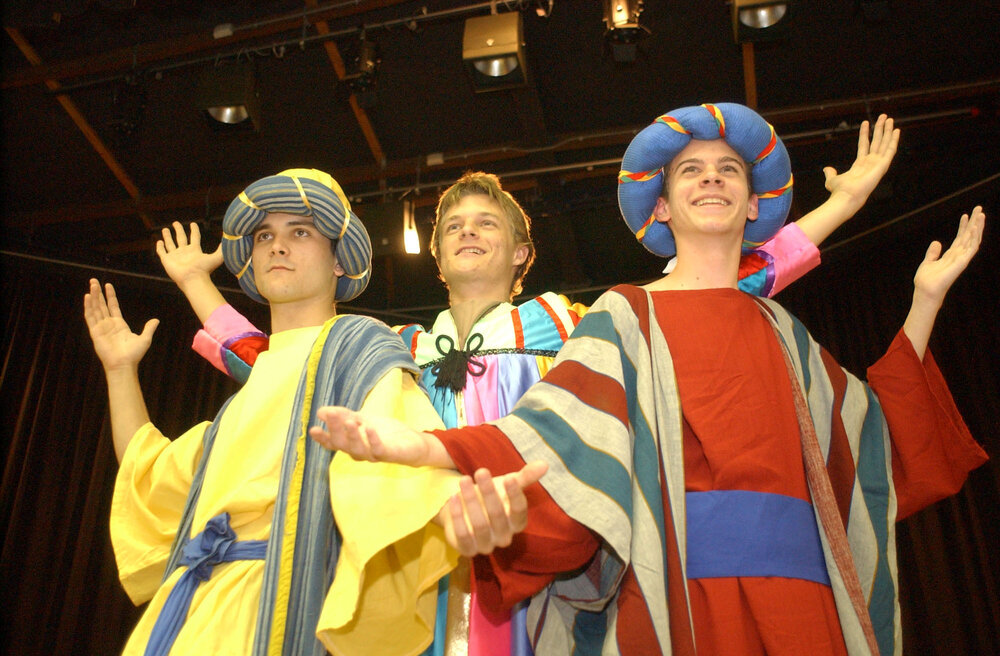 John Monarski, Ben French and Brad Case performing, Ipswich, May 2003