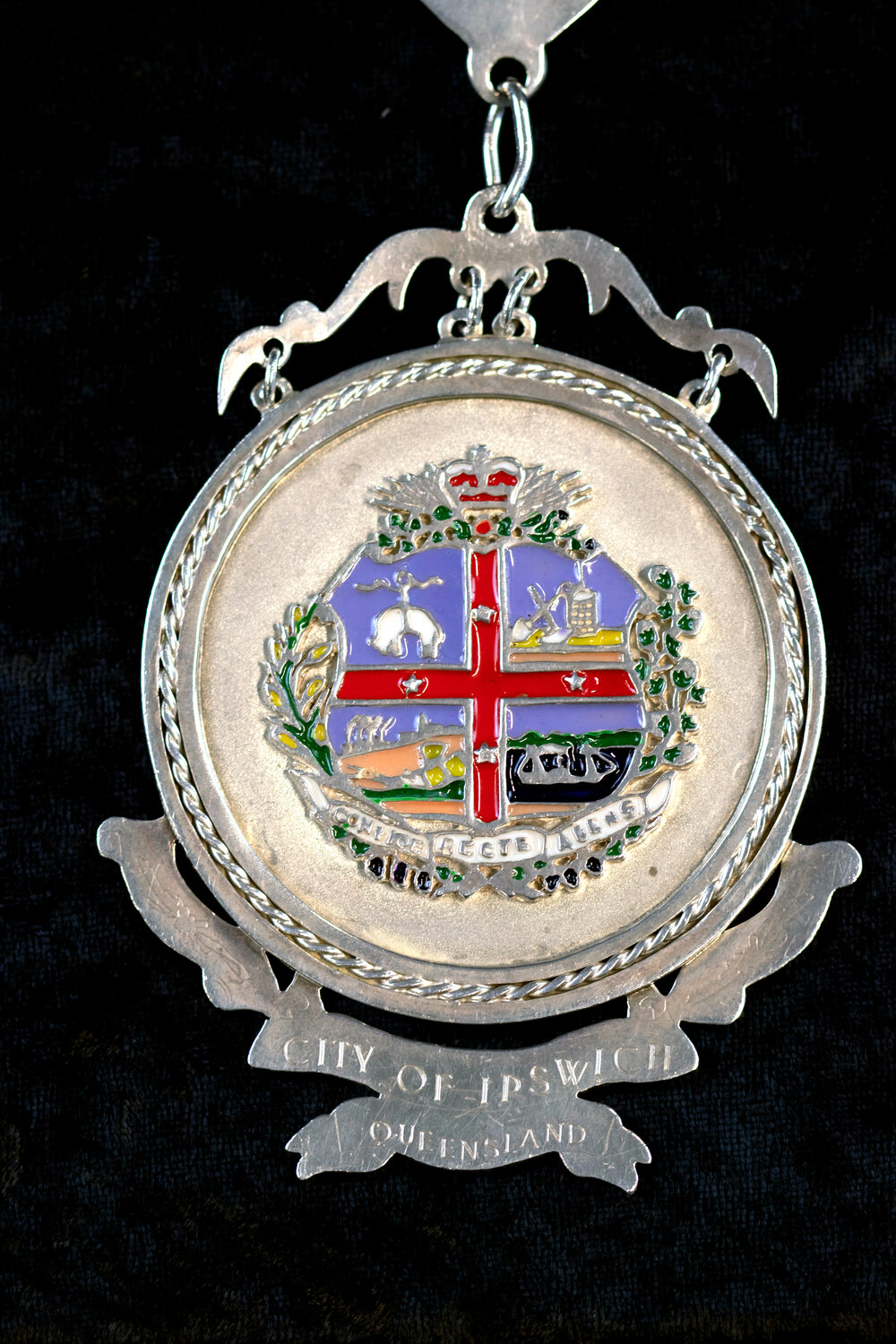 City of Ipswich Crest &amp; Arms, close-up of the Ipswich Mayoral Chains of Office, in use since 2010 