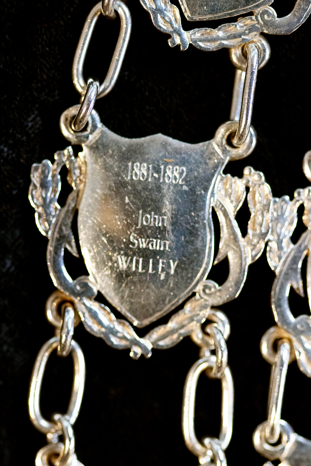 Shield for 15th Mayor of Ipswich John Willey, close-up of the Ipswich Mayoral Chains of Office, in use since 2010 