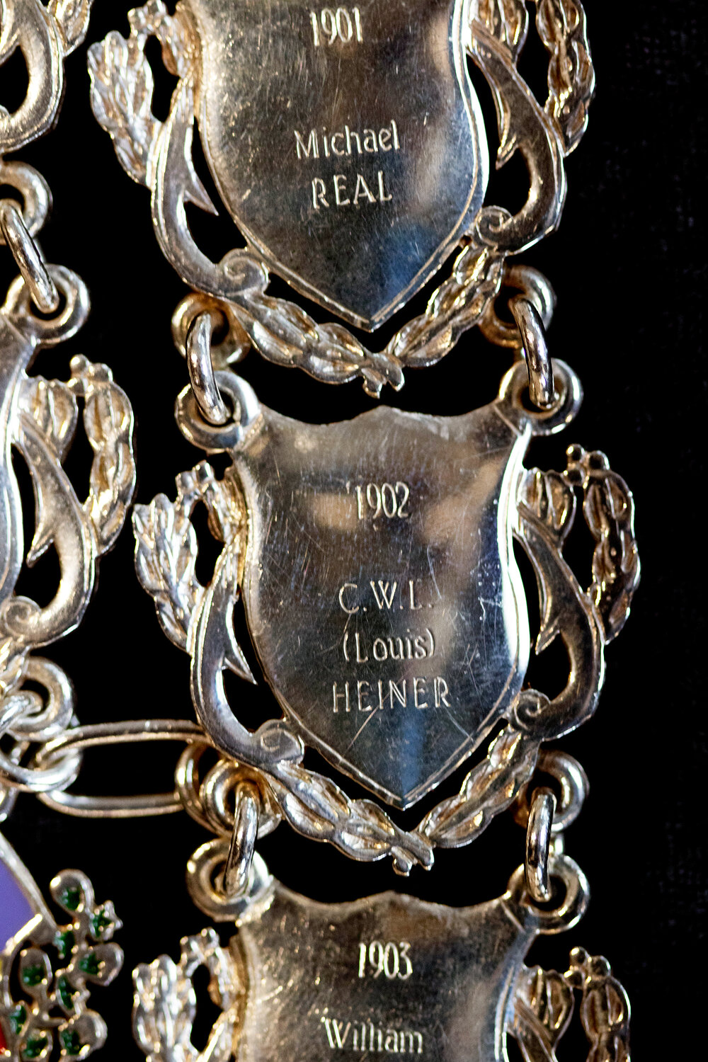 Shield for 24th Mayor of Ipswich C.W.L. Heiner, close-up of the Ipswich Mayoral Chains of Office, in use since 2010 