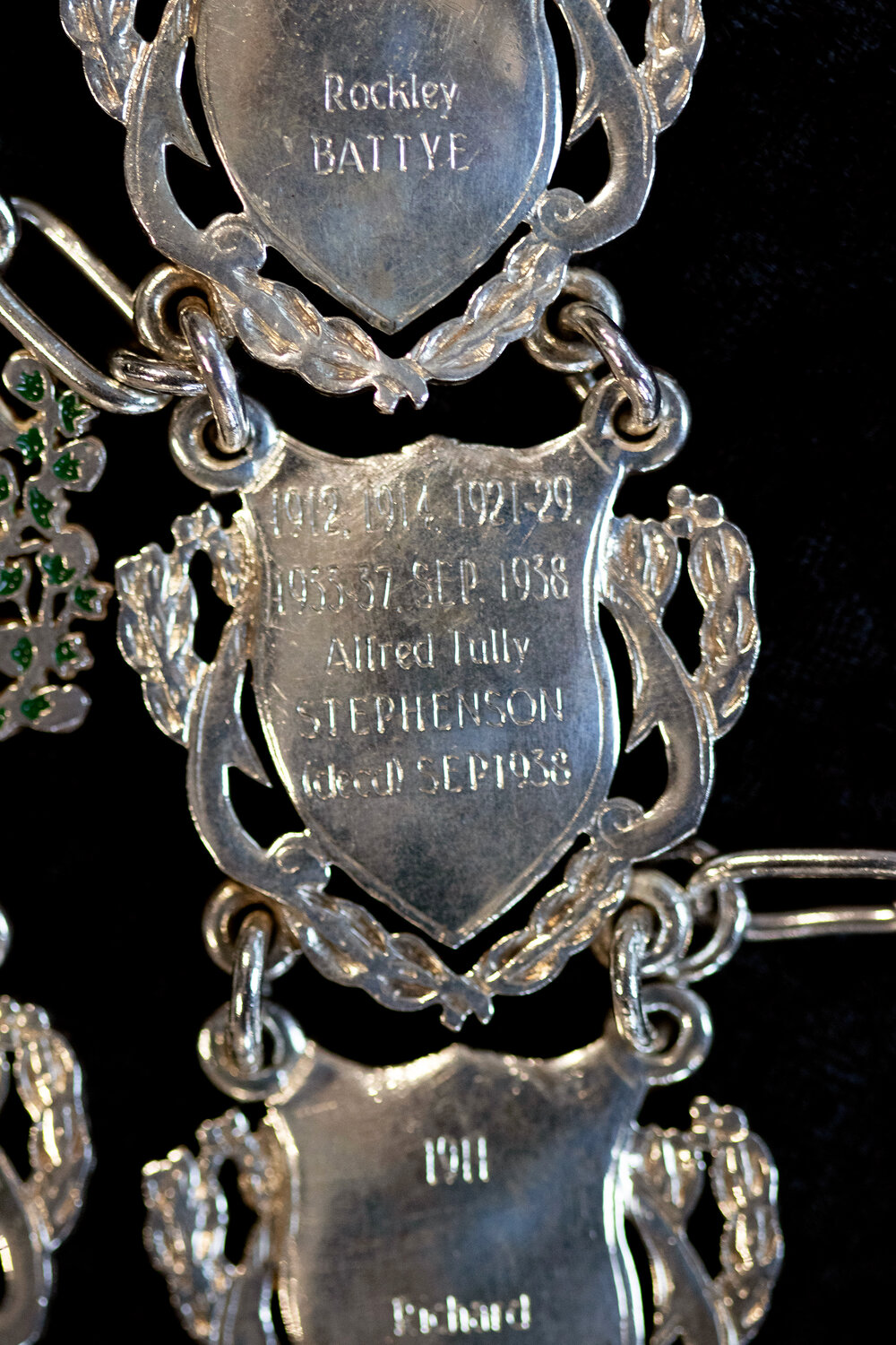 Shield for 33rd Mayor of Ipswich Alfred Tully Stephenson, close-up of the Ipswich Mayoral Chains of Office, in use since 2010 