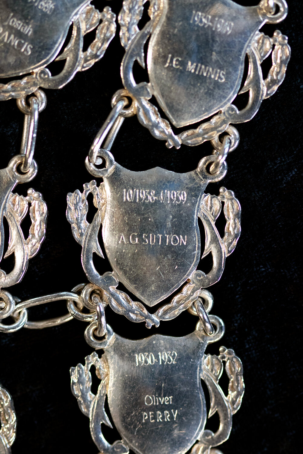 Shield for 42nd Mayor of Ipswich A.G. Sutton, close-up of the Ipswich Mayoral Chains of Office, in use since 2010 