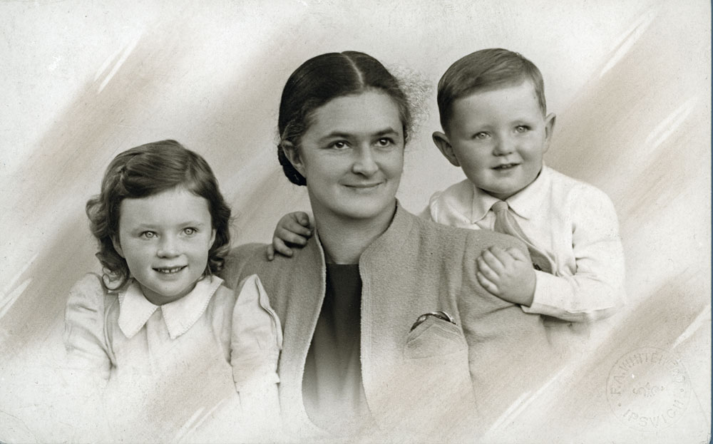 Rhoda Cameron with her two children, Elspeth and Donald, Ipswich, c.1940