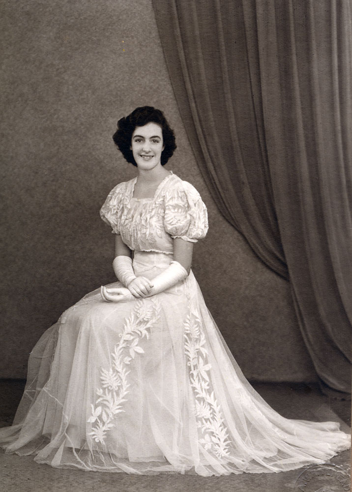 Debutante, Norma O'Dempsey, Ipswich, 1944