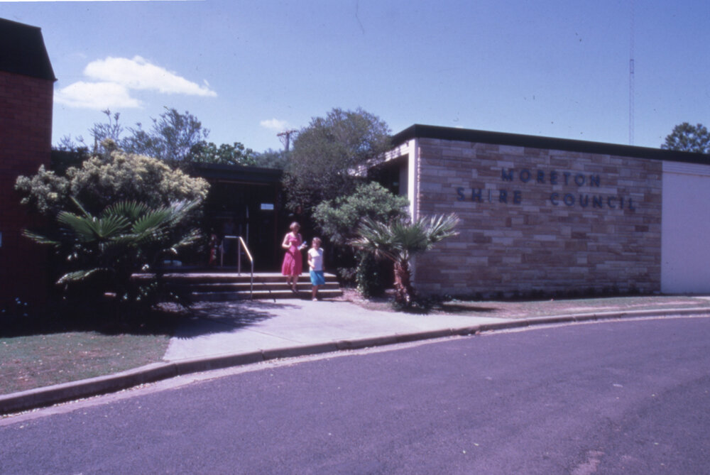 Moreton Shire Council offices, Warwick Road, Yamanto, c.1987