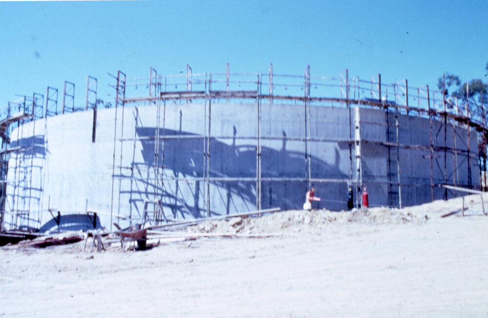 Water reservoir under construction, Ripley, October 1987