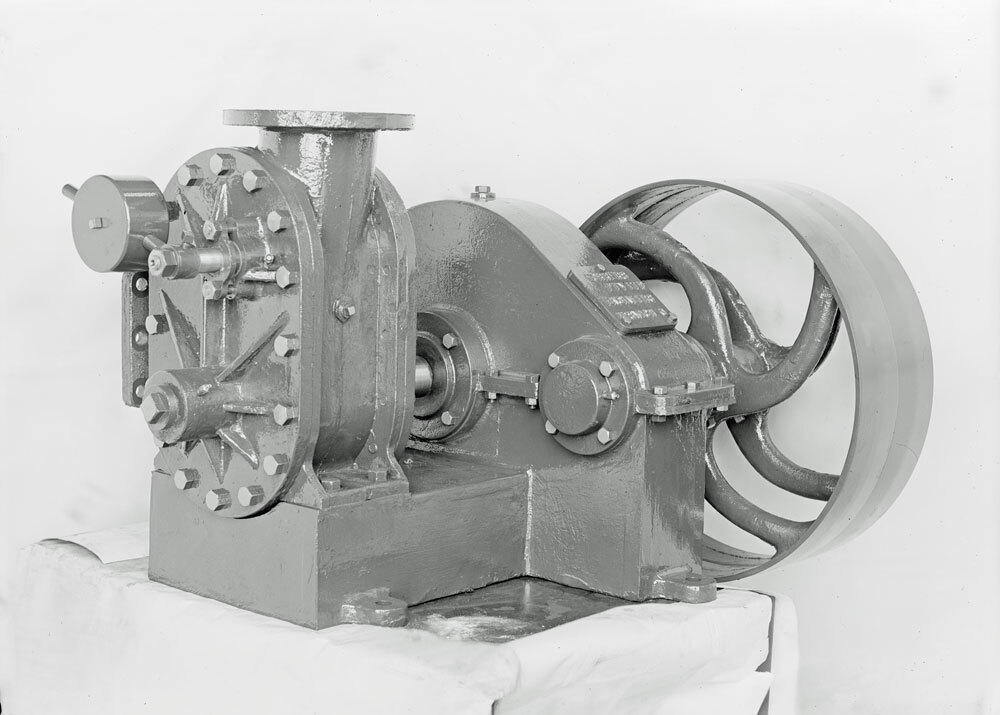 Hydraulic pump manufactured by Forrers Engineering, Ipswich, 1950s