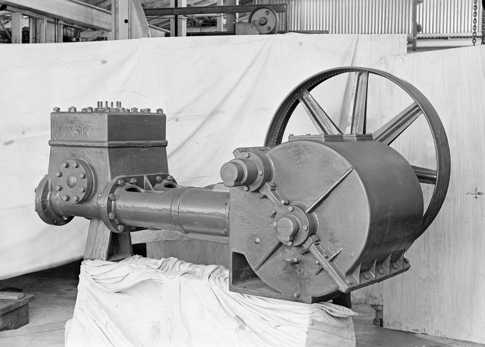 Hydraulic pump manufactured by Forrers Engineering, Ipswich, 1950s
