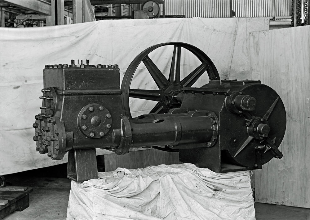 Hydraulic pump manufactured by Forrers Engineering, Ipswich, 1950s