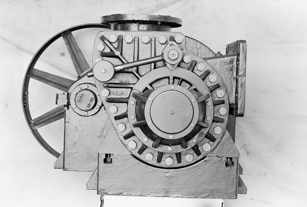 Hydraulic pump manufactured by Forrers Engineering, Ipswich, 1950s