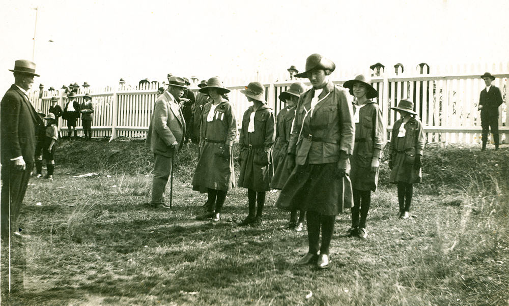 Sir Matthew Nathan, Governor of Queensland, inspecting Rosewood guides, Rosewood, 1924