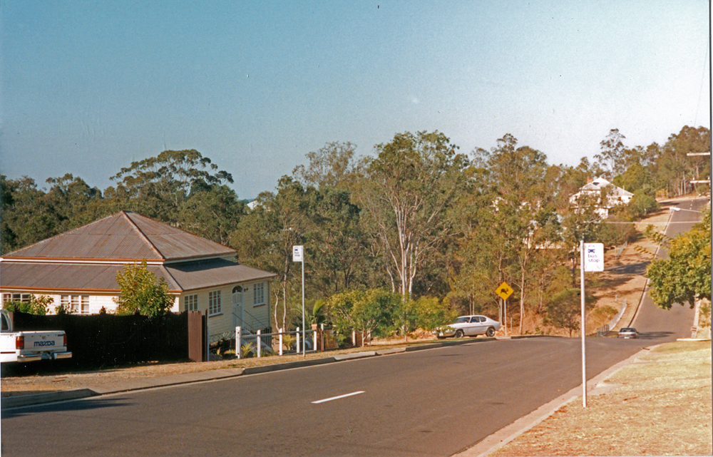 Hawthorne Street streetscape showing No. 5, Coalfalls, Ipswich, 1991