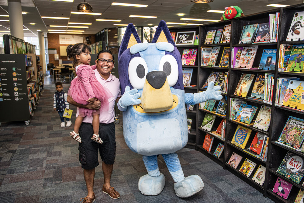 Bluey at the Ipswich Children's Library, Ipswich, 2021