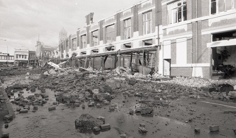 Aftermath of the Reid's (Cribb &amp; Foote) fire, Bell Street, Ipswich, August 1985