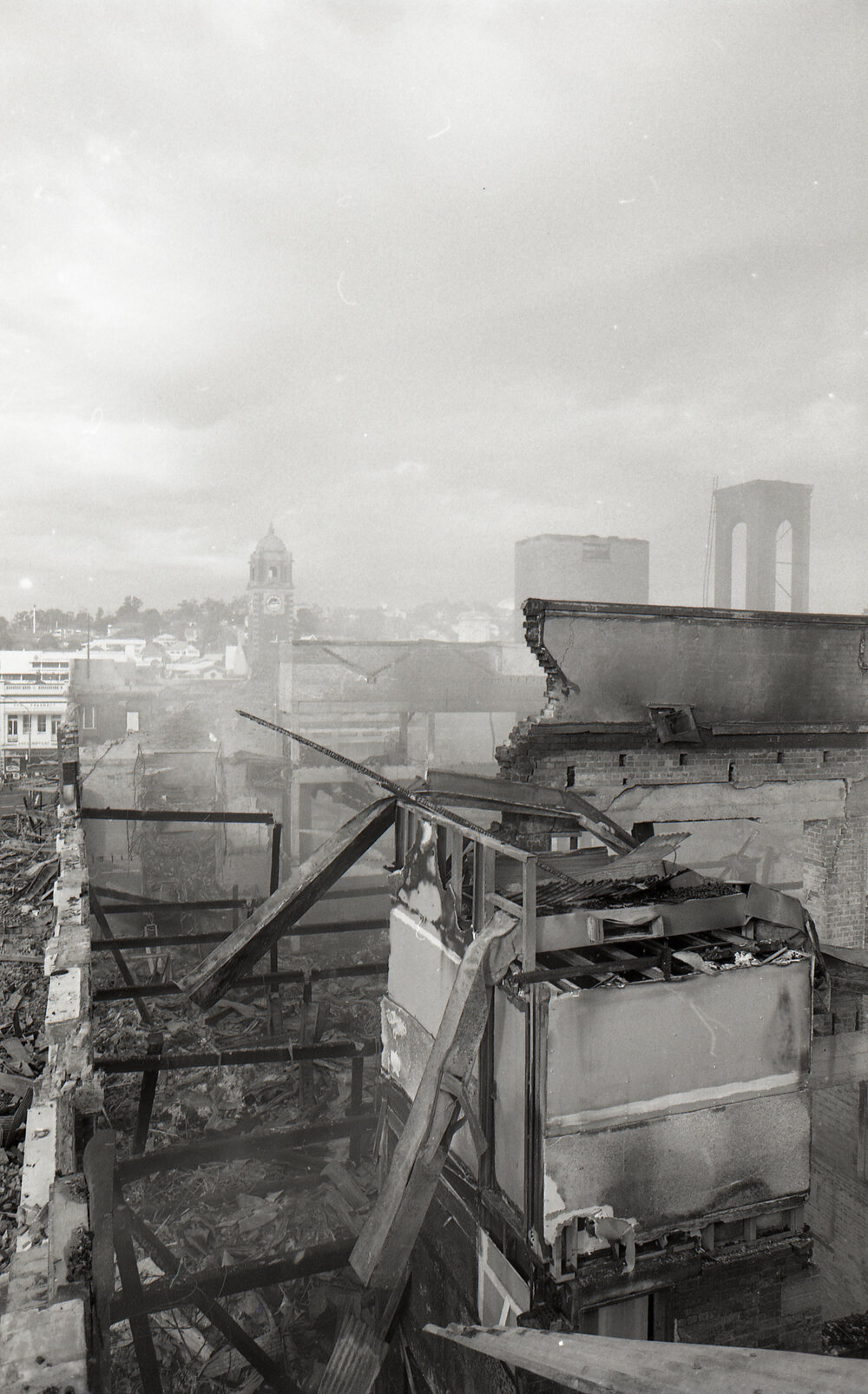 Aftermath of the Reid's (Cribb &amp; Foote) fire, Bell Street, Ipswich, August 1985
